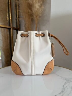 Coach Vintage Y2K Ivory British Tan Mini Drawstring Pouch Wristlet Bag 8669 Rare